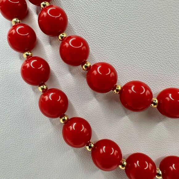 Monet red and gold tone vintage beaded necklace - Picture 5 of 12